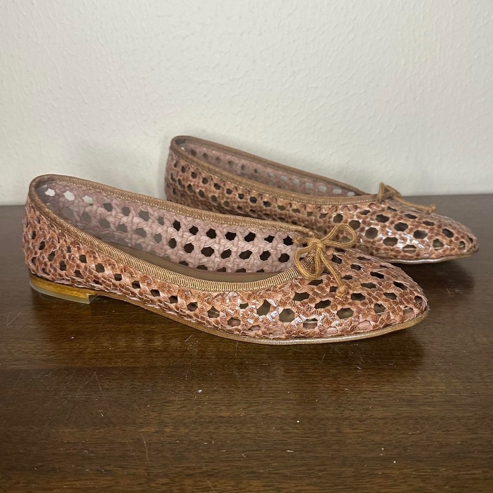 NWOT Margaux Woven Tan Ballet Flats Size Women’s 8.5